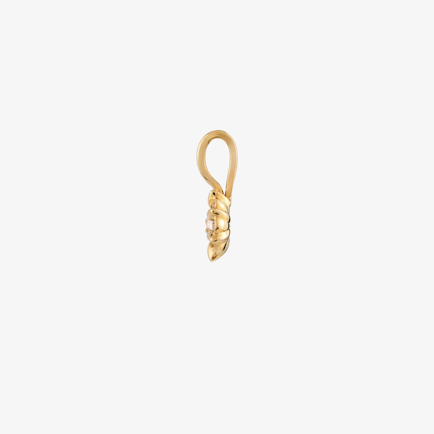 REVIVAL 0.22ctw Diamond Cluster Pendant with Antique Old Mine Cut Centre – 14K Yellow Gold