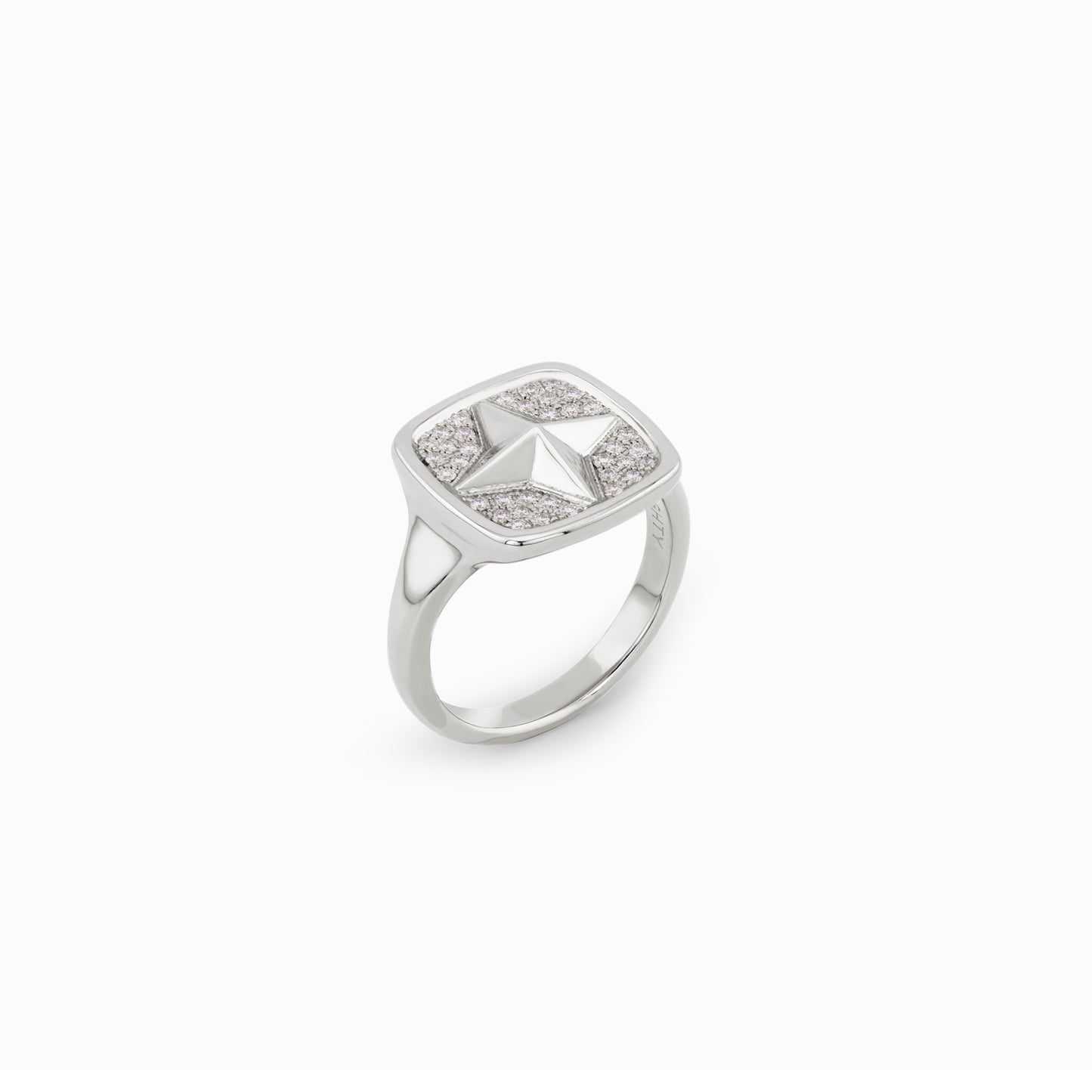 FIERCE Cheeky Diamond Signet Ring