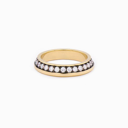 OFF-KILTER Outrageous Diamond Stacking Ring – Dark Mode