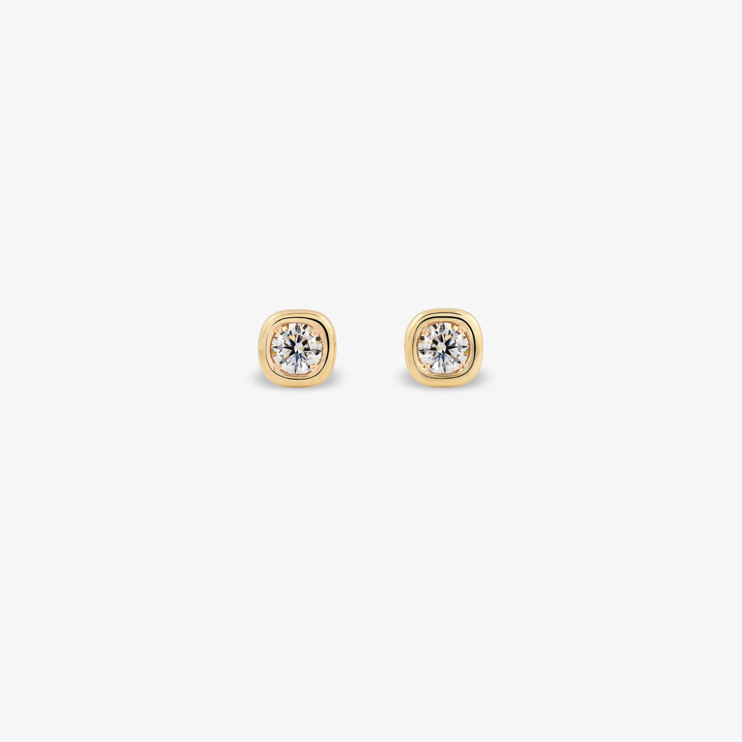 REVIVAL Canadian Diamond Stud Earrings – 0.20ctw