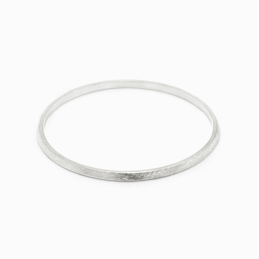 OFF-KILTER Audacious Distressed Bangle Bracelet – Silver